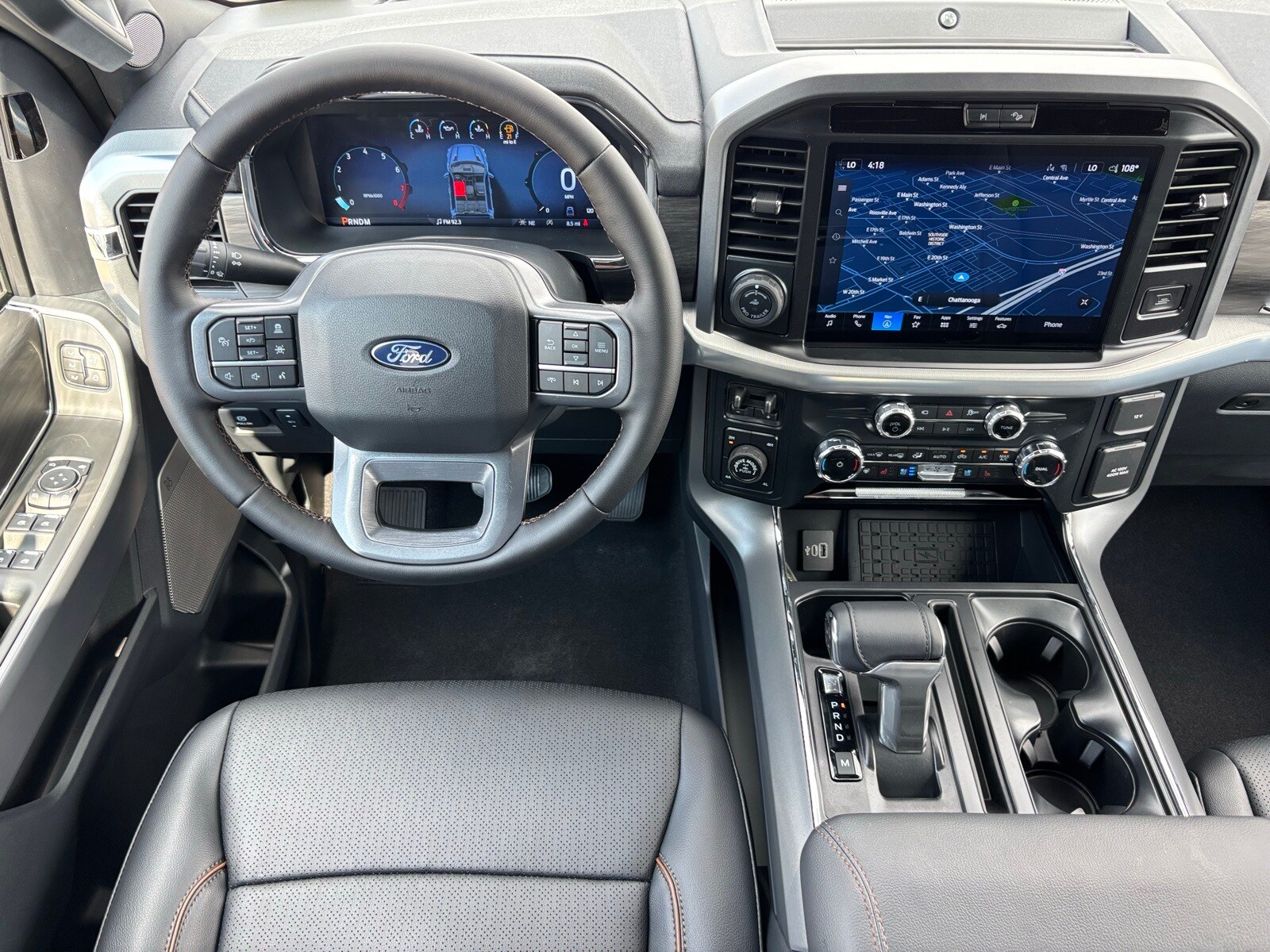 2025 Ford F-150 Lariat photo 3
