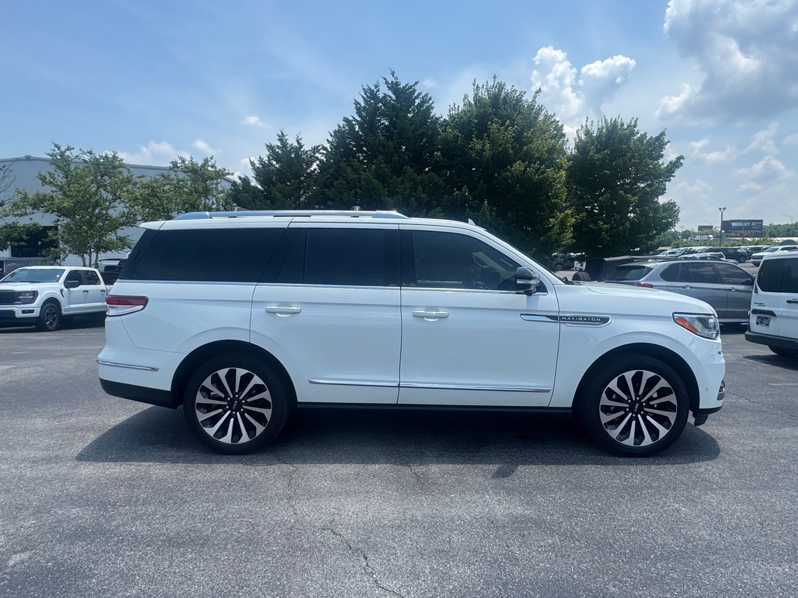 Certified 2022 Lincoln Navigator Reserve with VIN 5LMJJ2LTXNEL07309 for sale in Chattanooga, TN