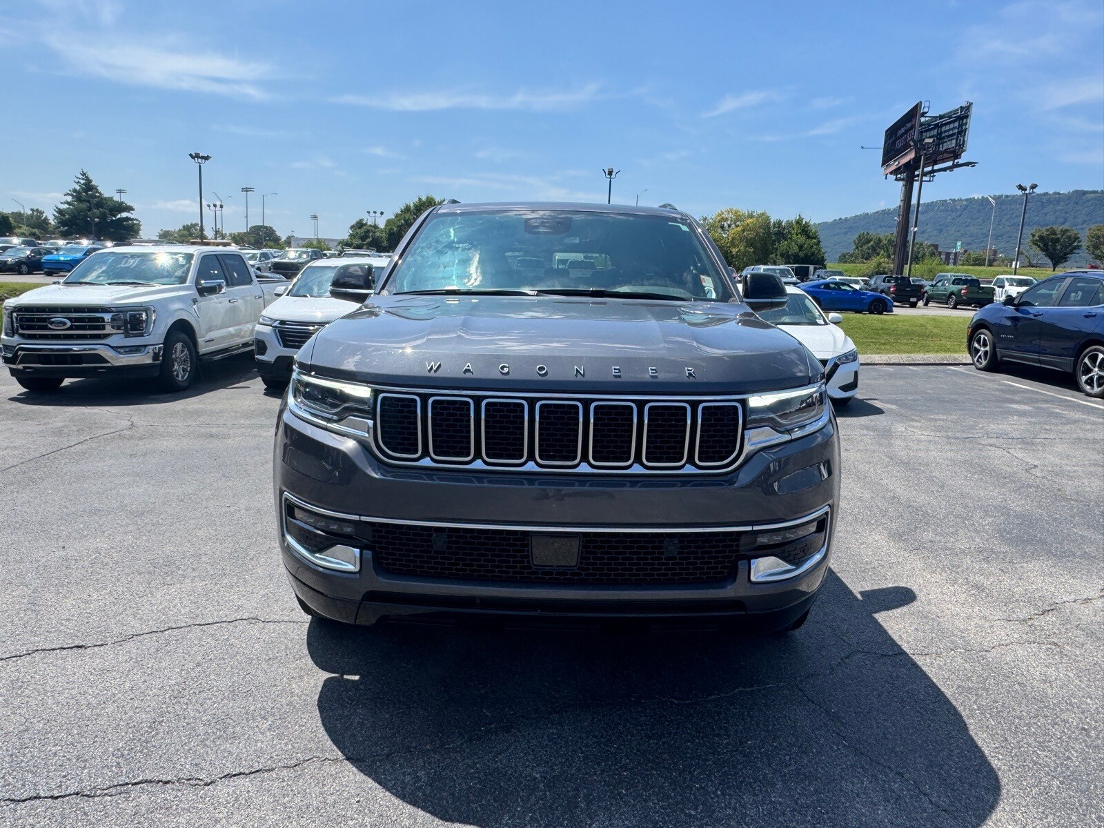 2024 Jeep Wagoneer L Base photo 4