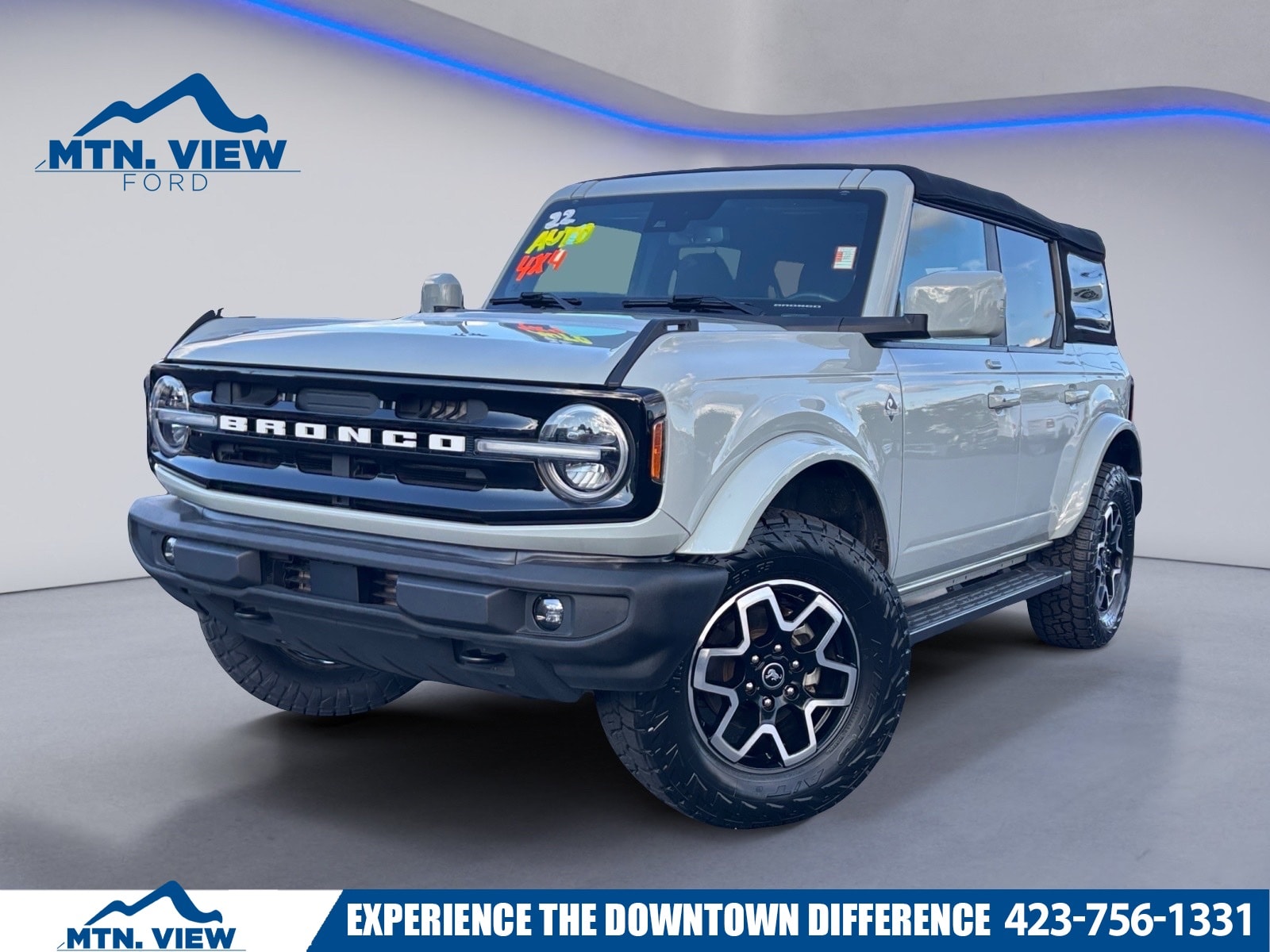 2022 Ford Bronco 4-Door Outer Banks's photo