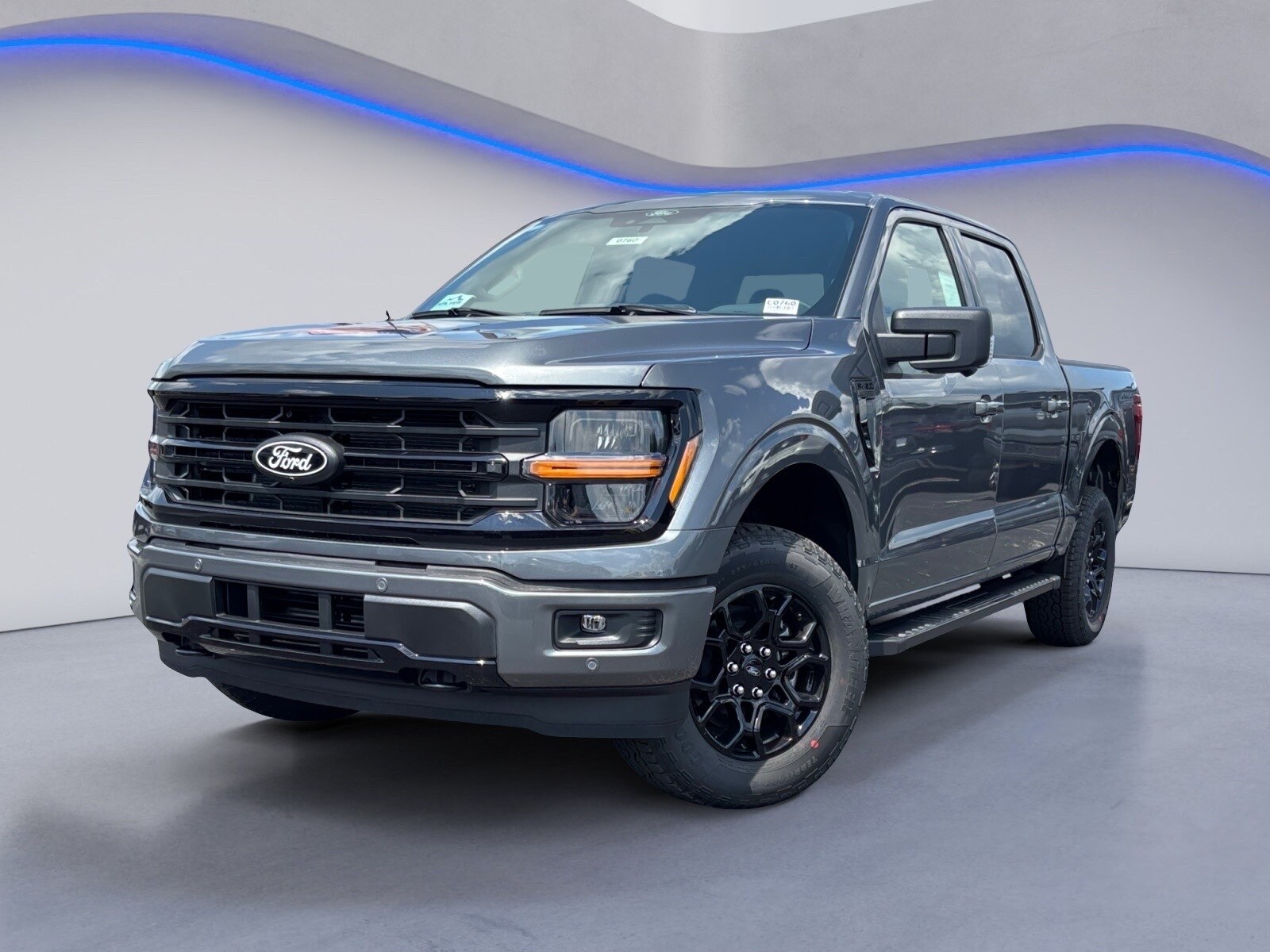 2025 Ford F-150 XLT photo 2