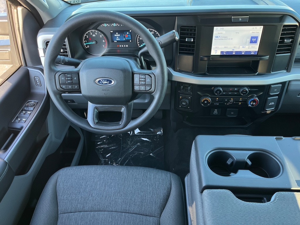 New 2026 Ford F-250 XL Truck Crew Cab