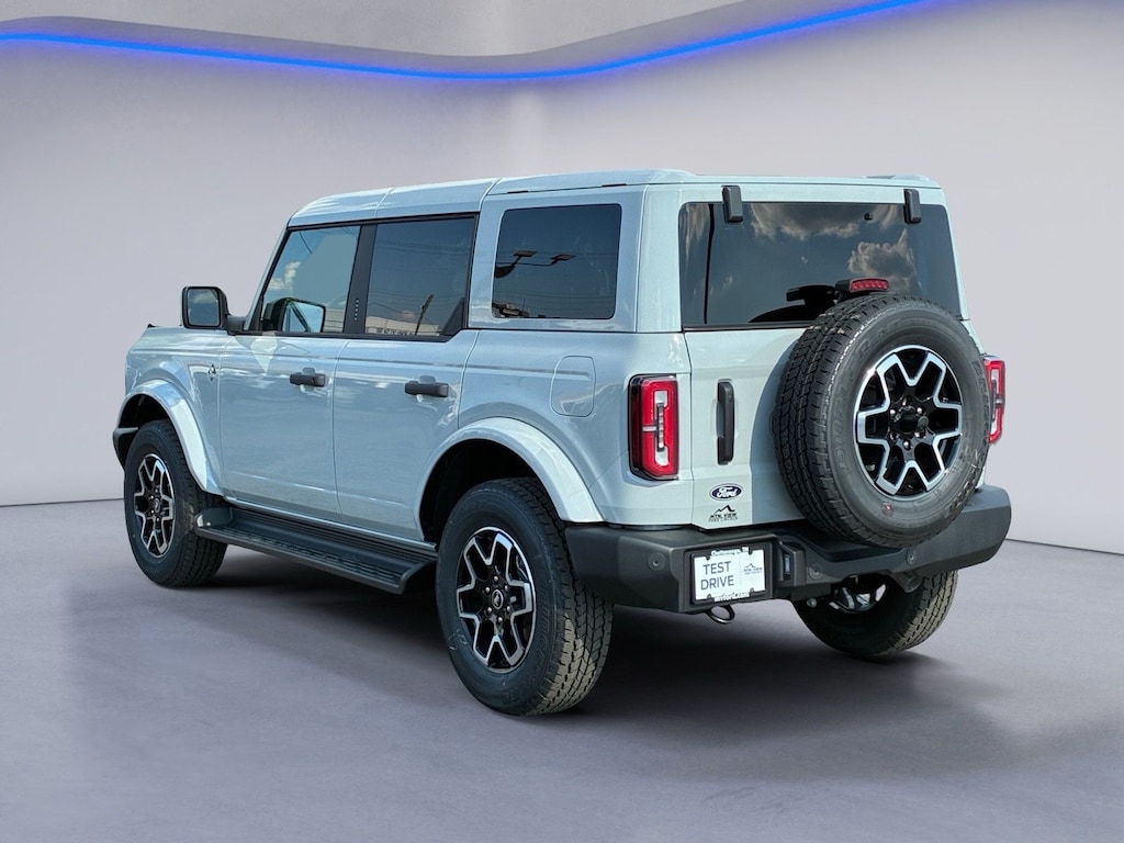 New 2026 Ford Bronco Outer Banks SUV