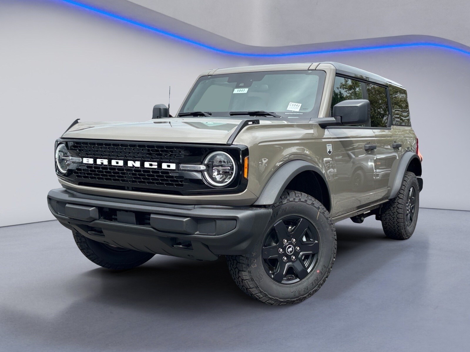2025 Ford Bronco Big Bend photo 2