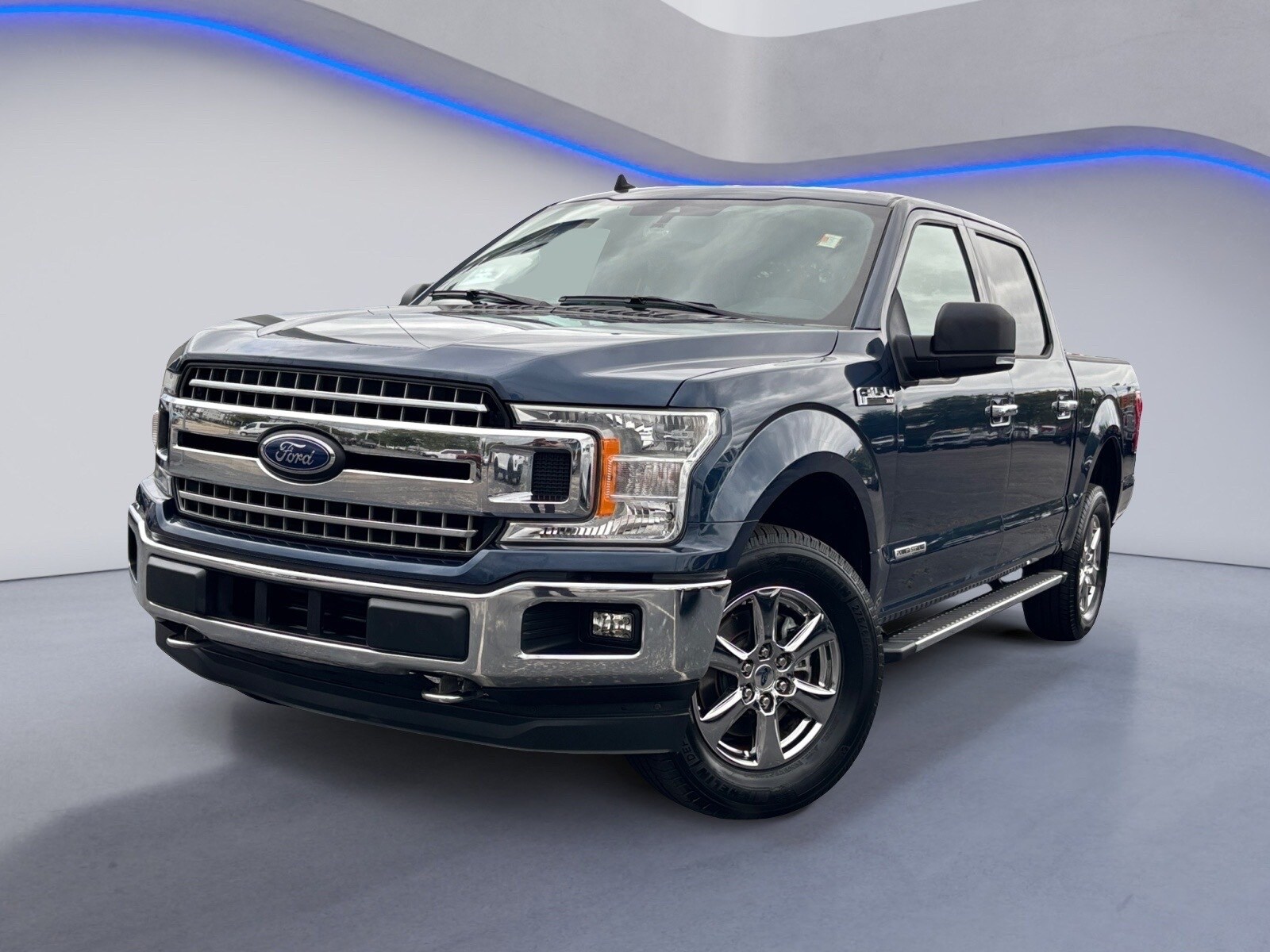 2019 Ford F-150 XLT photo 2
