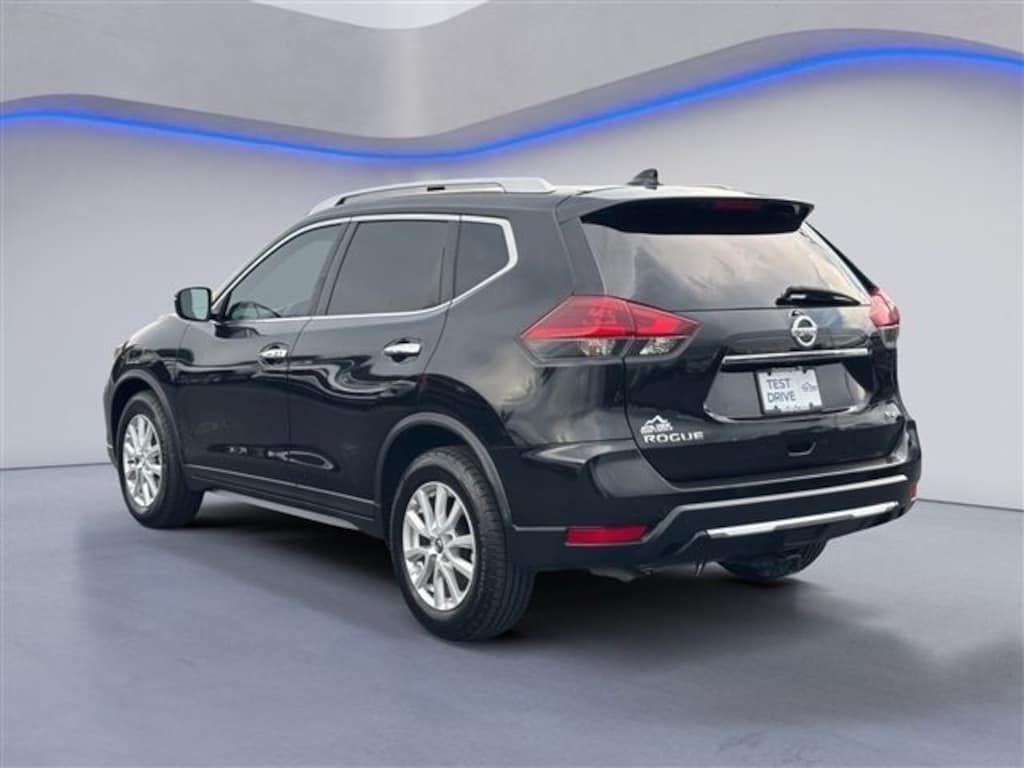 Used 2018 Nissan Rogue SV SUV