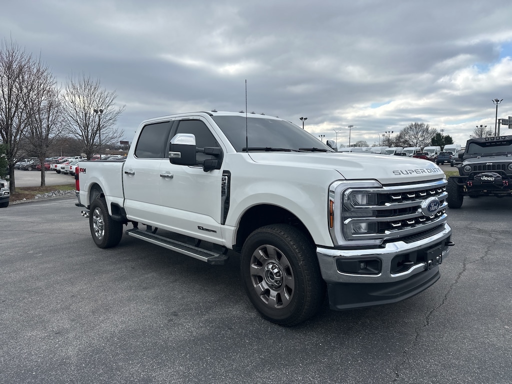Used 2025 Ford F-250 Lariat Truck