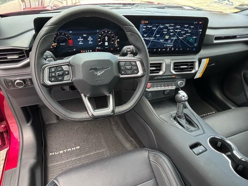 2025 Ford Mustang GT Premium photo 4
