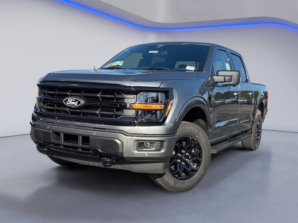 New 2025 Ford F-150 XLT Truck  SuperCrew