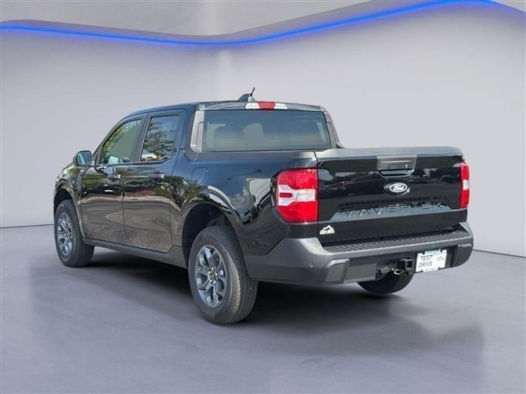 New 2026 Ford Maverick XLT Truck Crew Cab