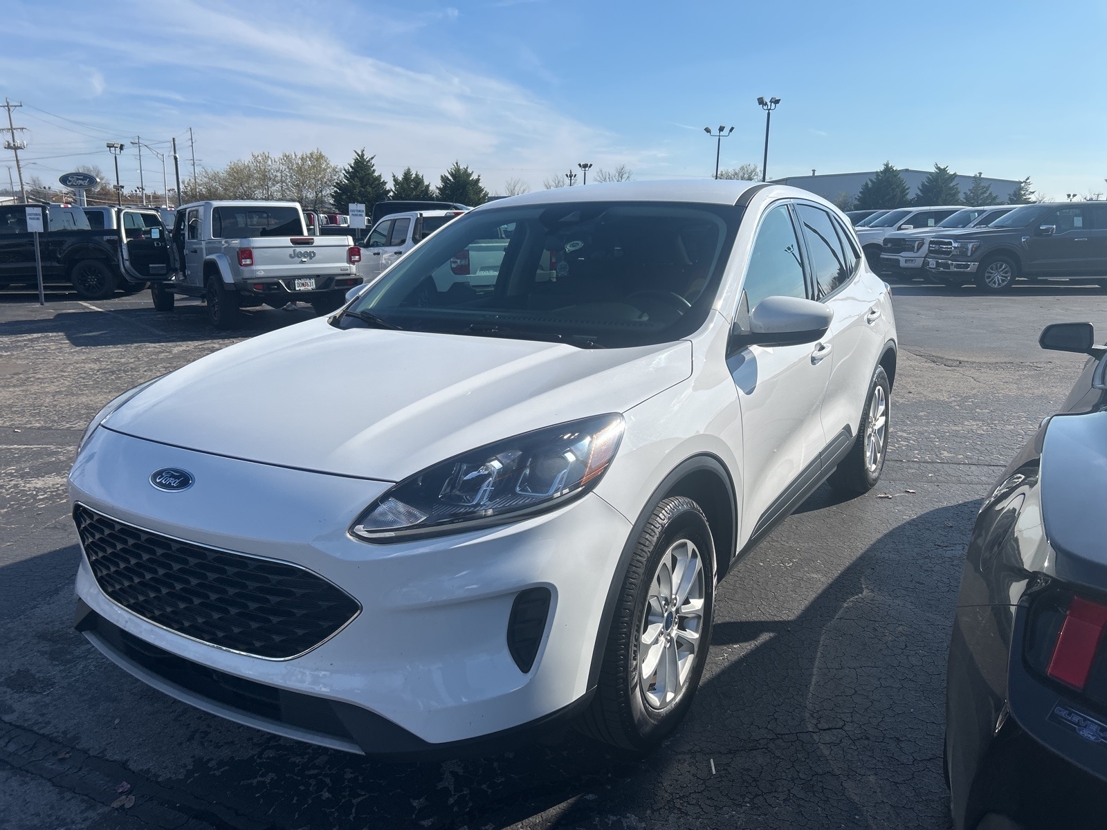 2020 Ford Escape SE