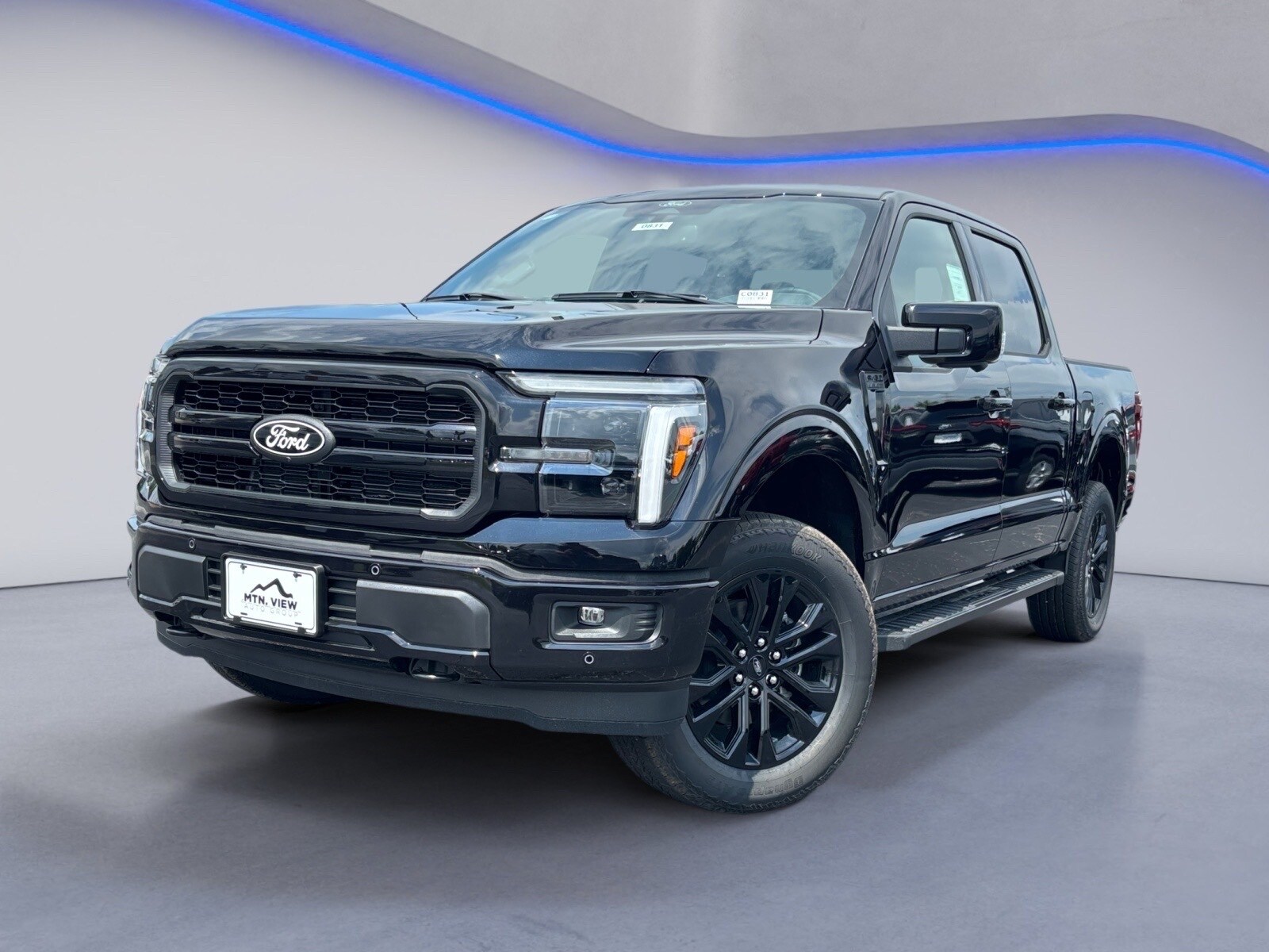 2025 Ford F-150 Lariat photo 2