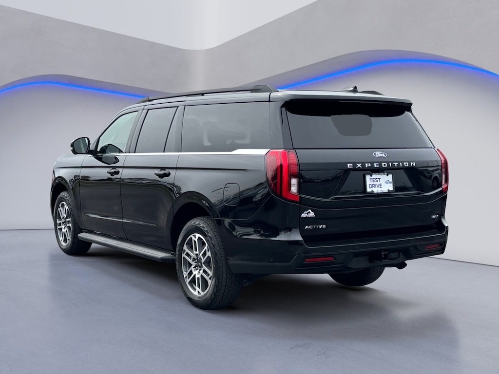 Used 2025 Ford Expedition Max Active SUV