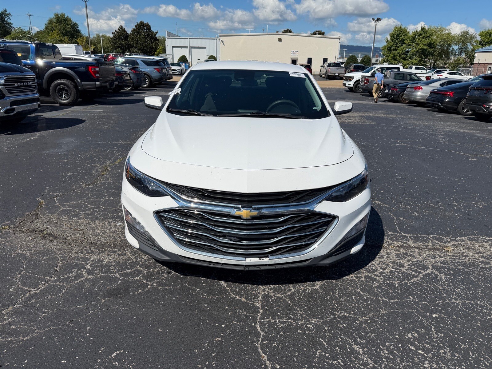 2023 Chevrolet Malibu 1LT photo 4