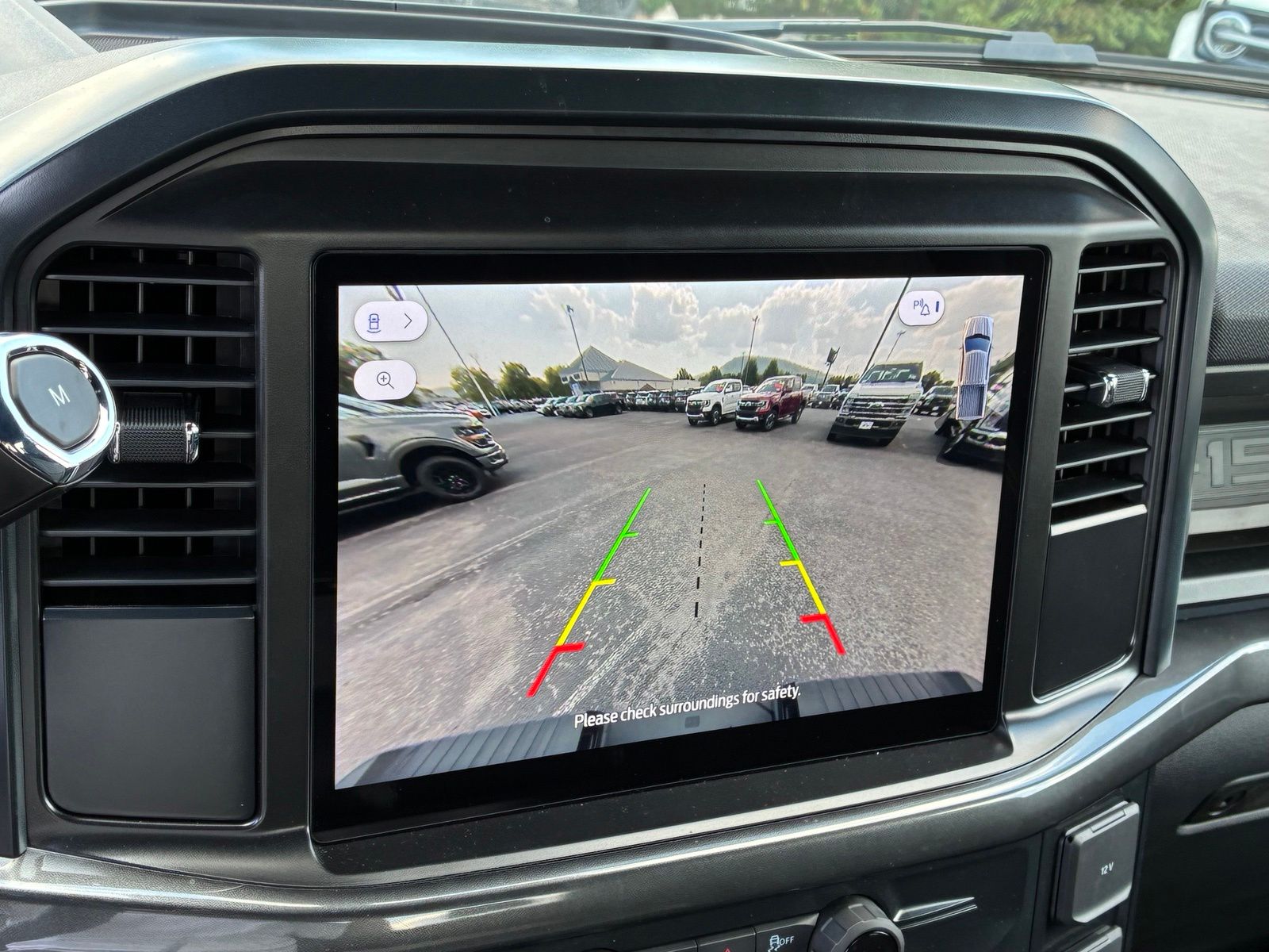 2025 Ford F-150 STX - Photo 17