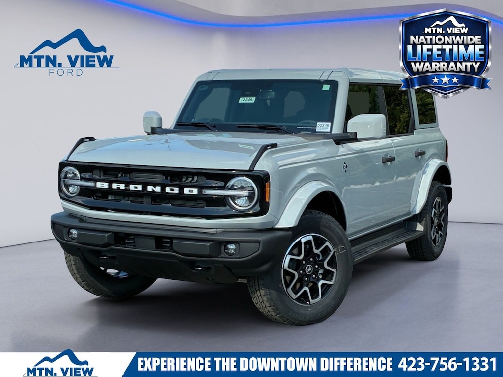New 2026 Ford Bronco Outer Banks SUV