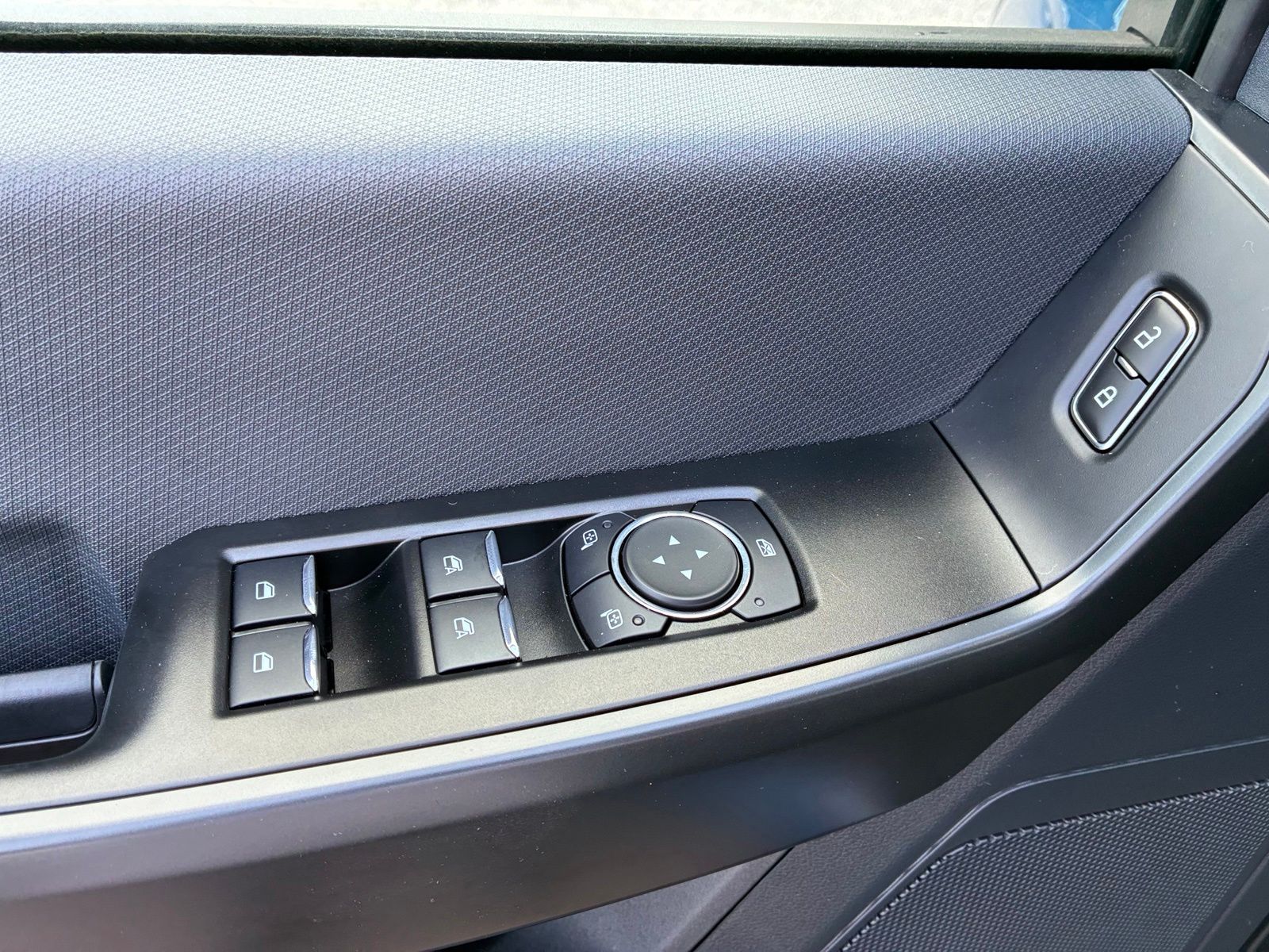 2025 Ford F-150 STX - Photo 12