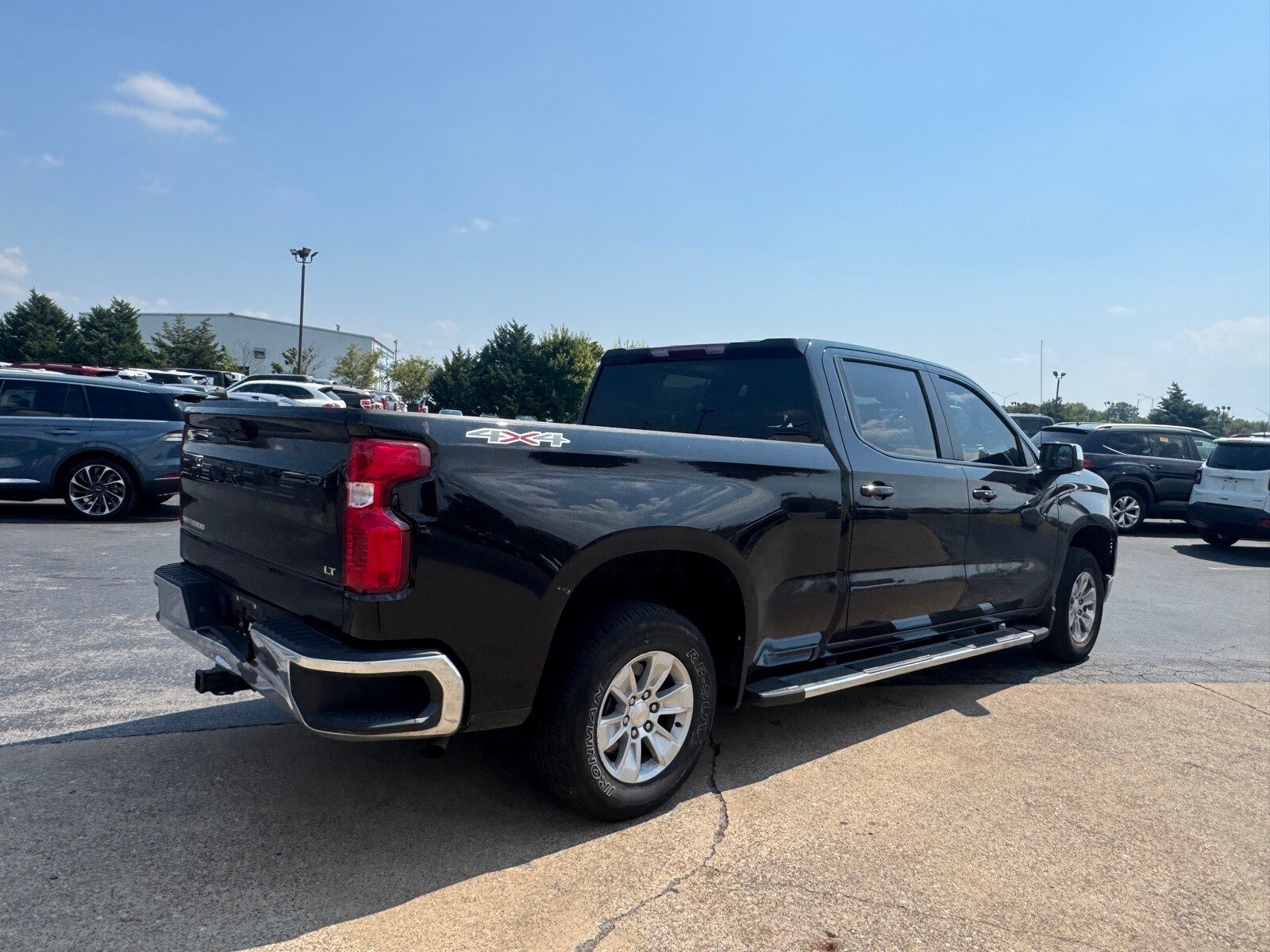 2024 Chevrolet Silverado 1500 LT photo 3