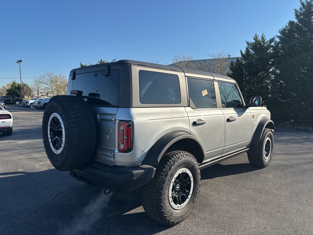 Used 2023 Ford Bronco Badlands SUV