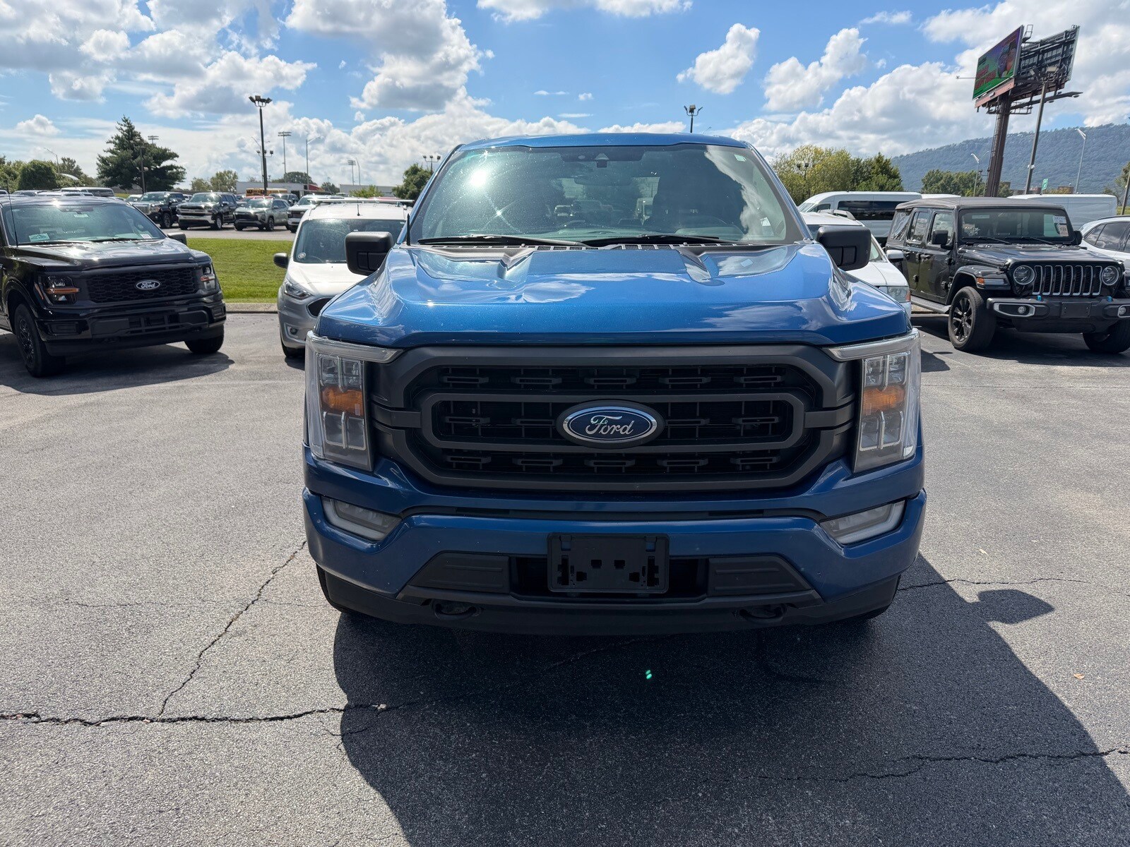 2022 Ford F-150 XLT photo 4