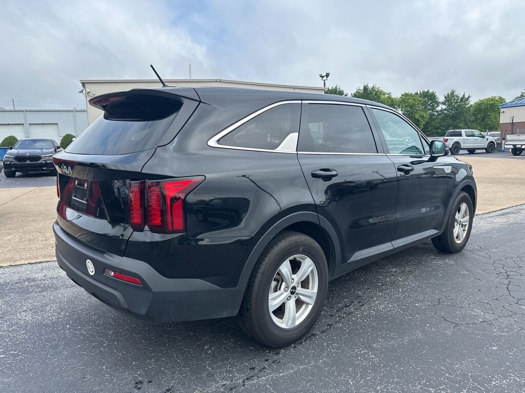 Certified 2023 Kia Sorento LX SUV
