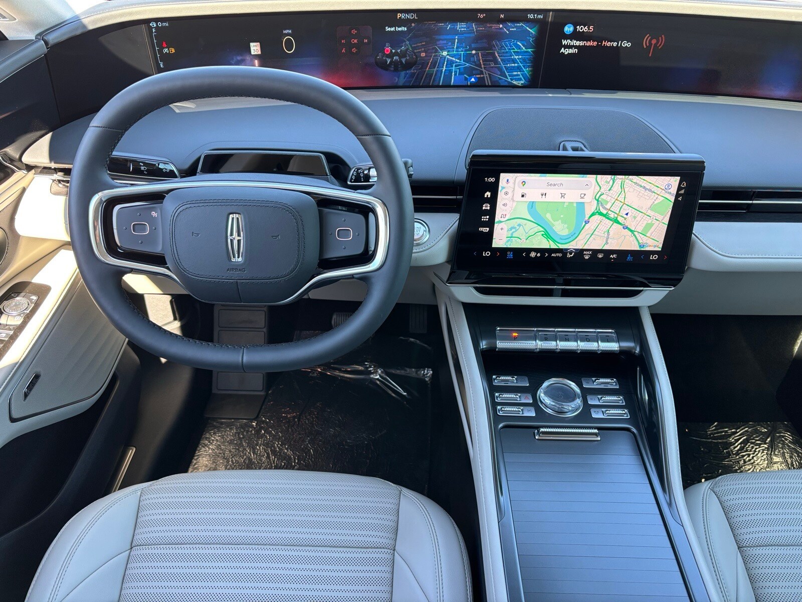 2026 Lincoln Nautilus Reserve photo 3