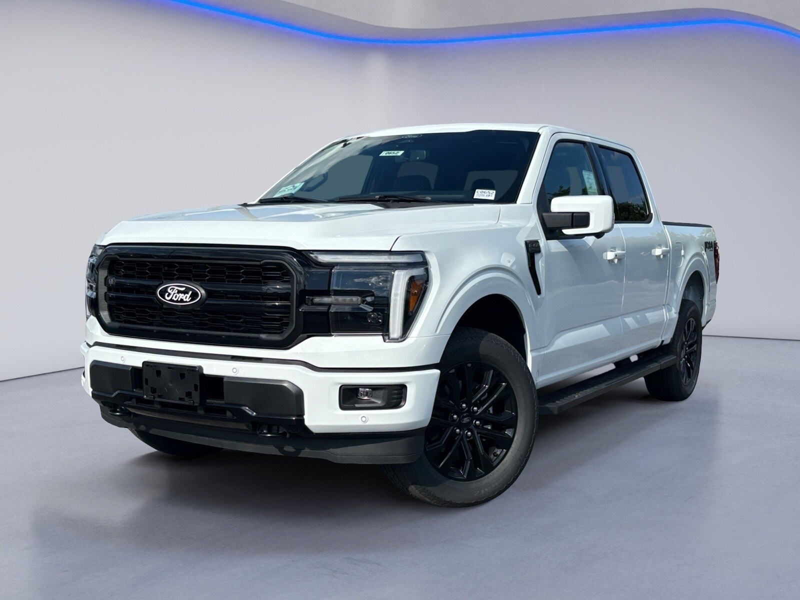 2025 Ford F-150 Lariat photo 2