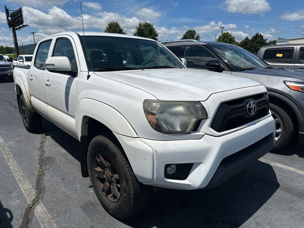 Used 2015 Toyota Tacoma Base V6 Truck Double Cab