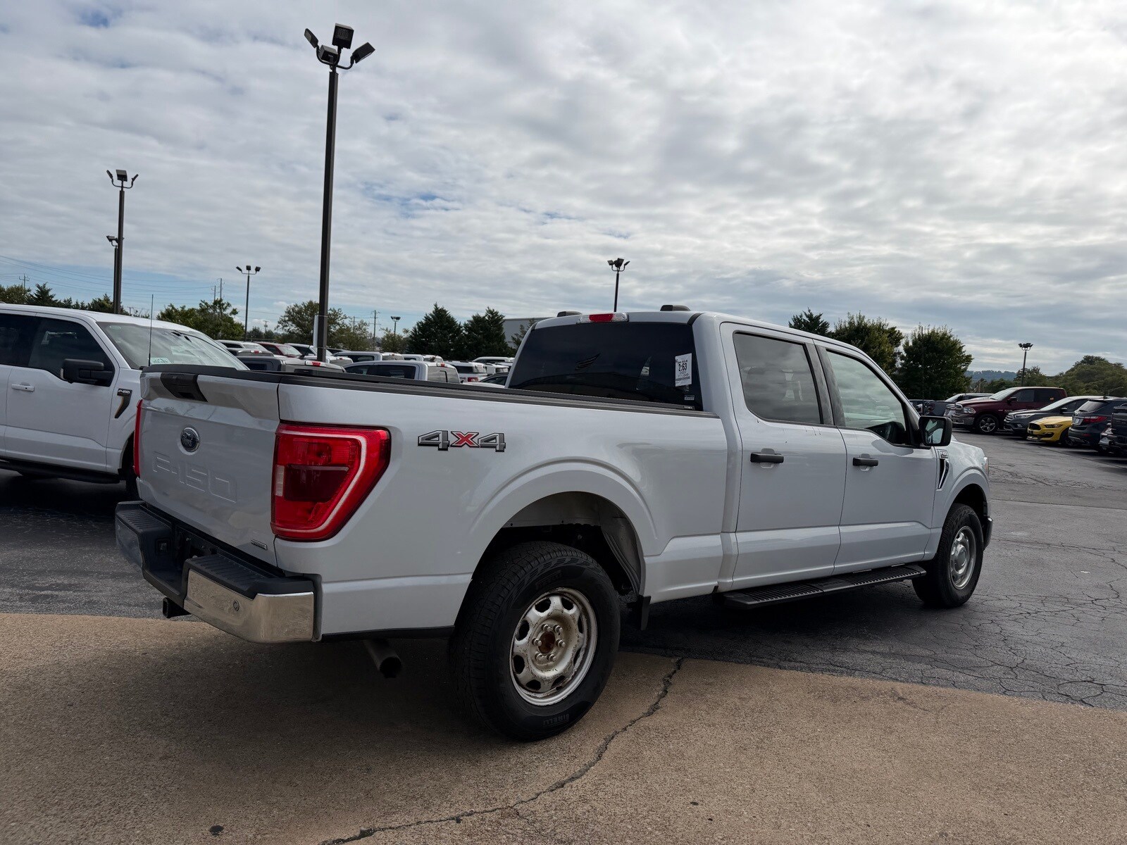 2022 Ford F-150 XLT photo 2