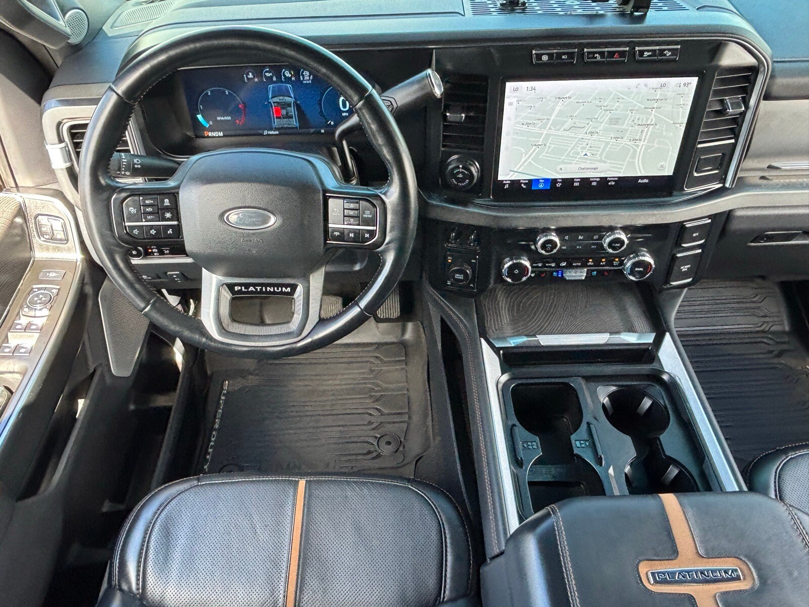 2024 Ford F-350 Platinum photo 3