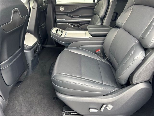 2026 Lincoln Navigator Reserve L - Photo 18