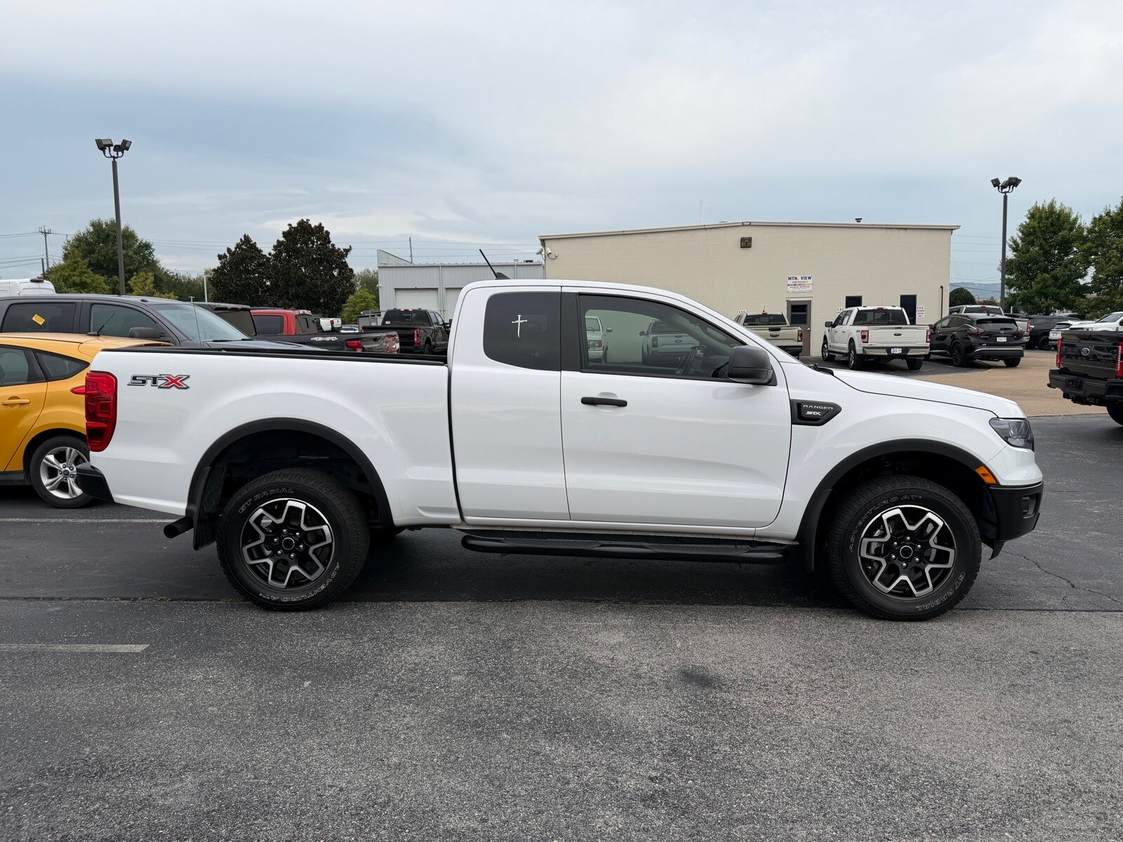 2021 Ford Ranger XL photo 2