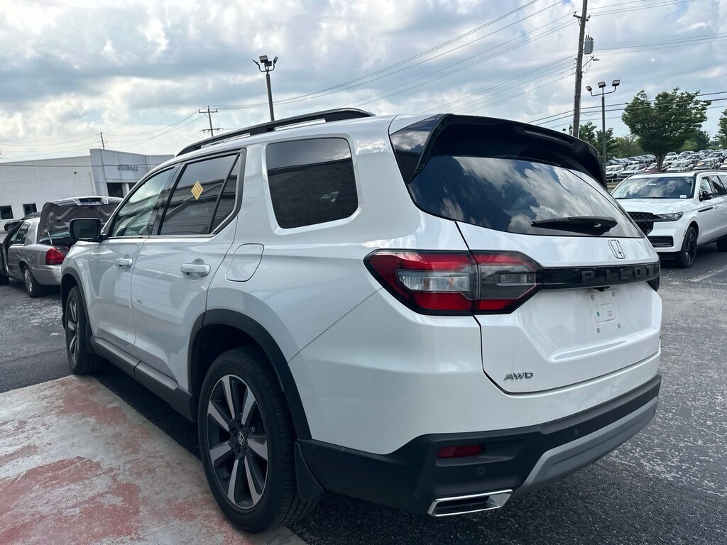 Certified 2024 Honda Pilot Touring SUV