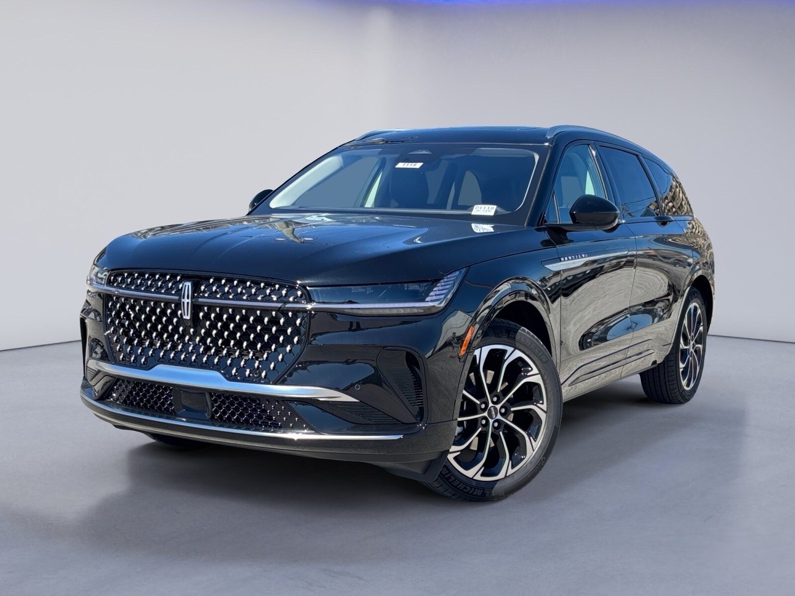 2026 Lincoln Nautilus Reserve photo 2