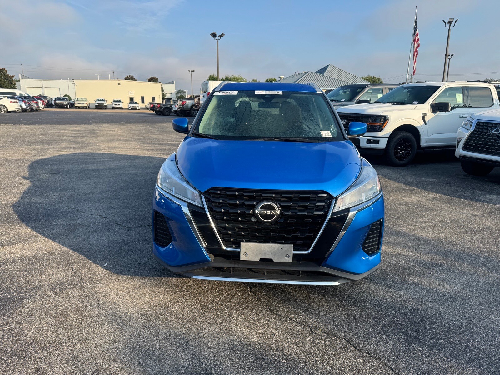 2023 Nissan Kicks SV photo 4