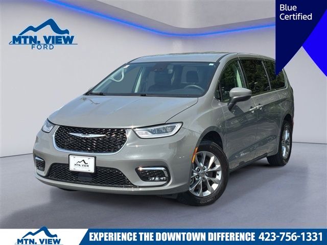Certified Pre-Owned 2023 Chrysler Pacifica Touring L