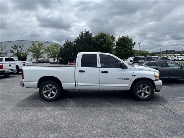 Used 2006 Dodge Ram 1500 Pickup SLT with VIN 1D7HA18266J111074 for sale in Chattanooga, TN