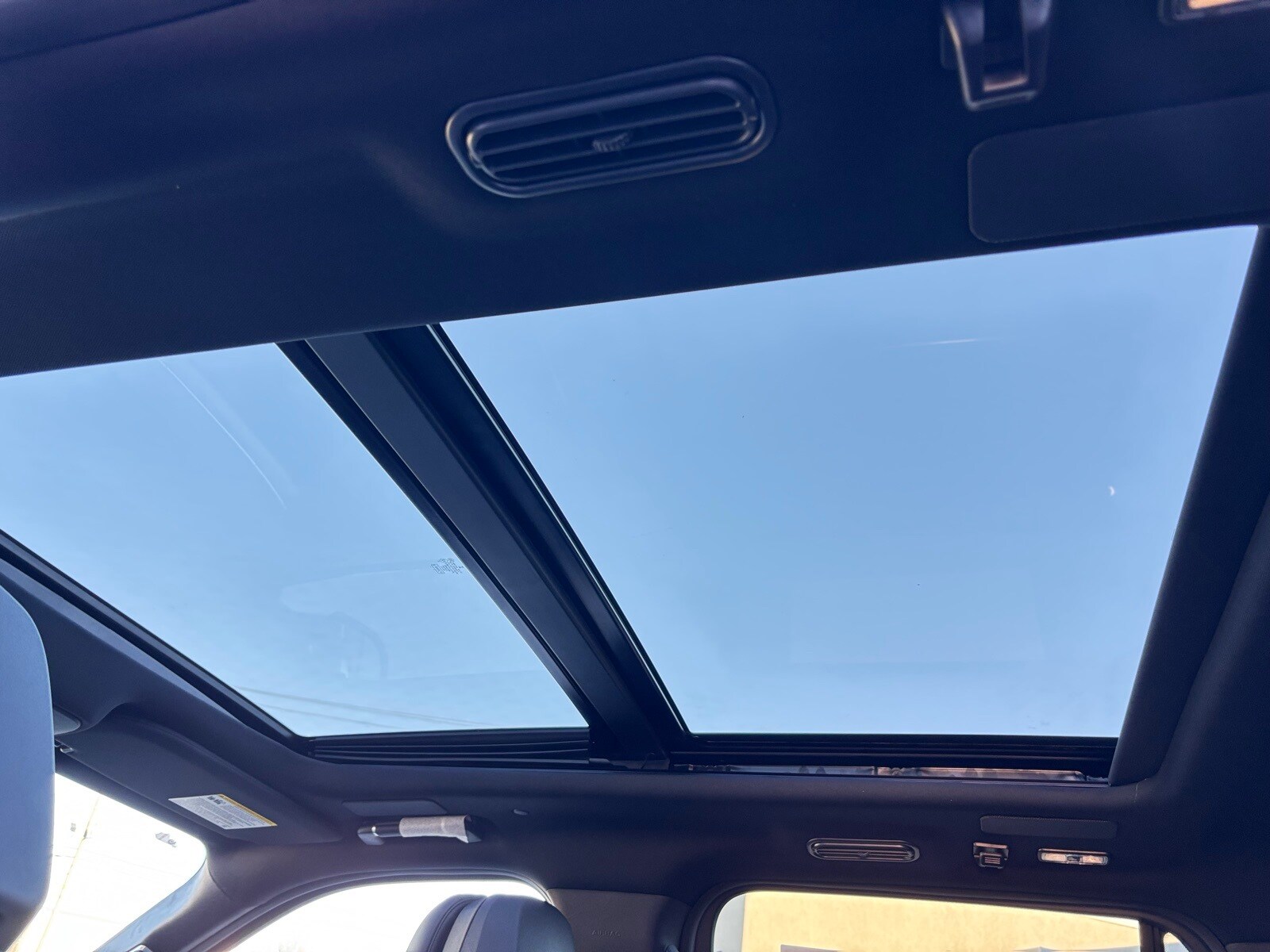 2025 Lincoln Navigator Reserve photo 4