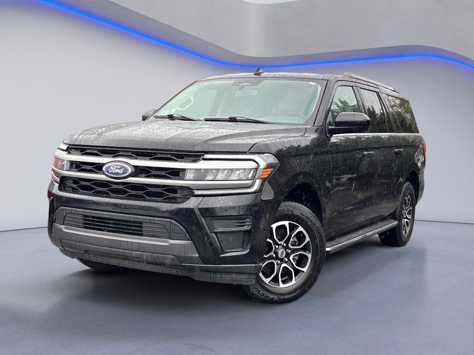 2023 Ford Expedition MAX XLT photo 2