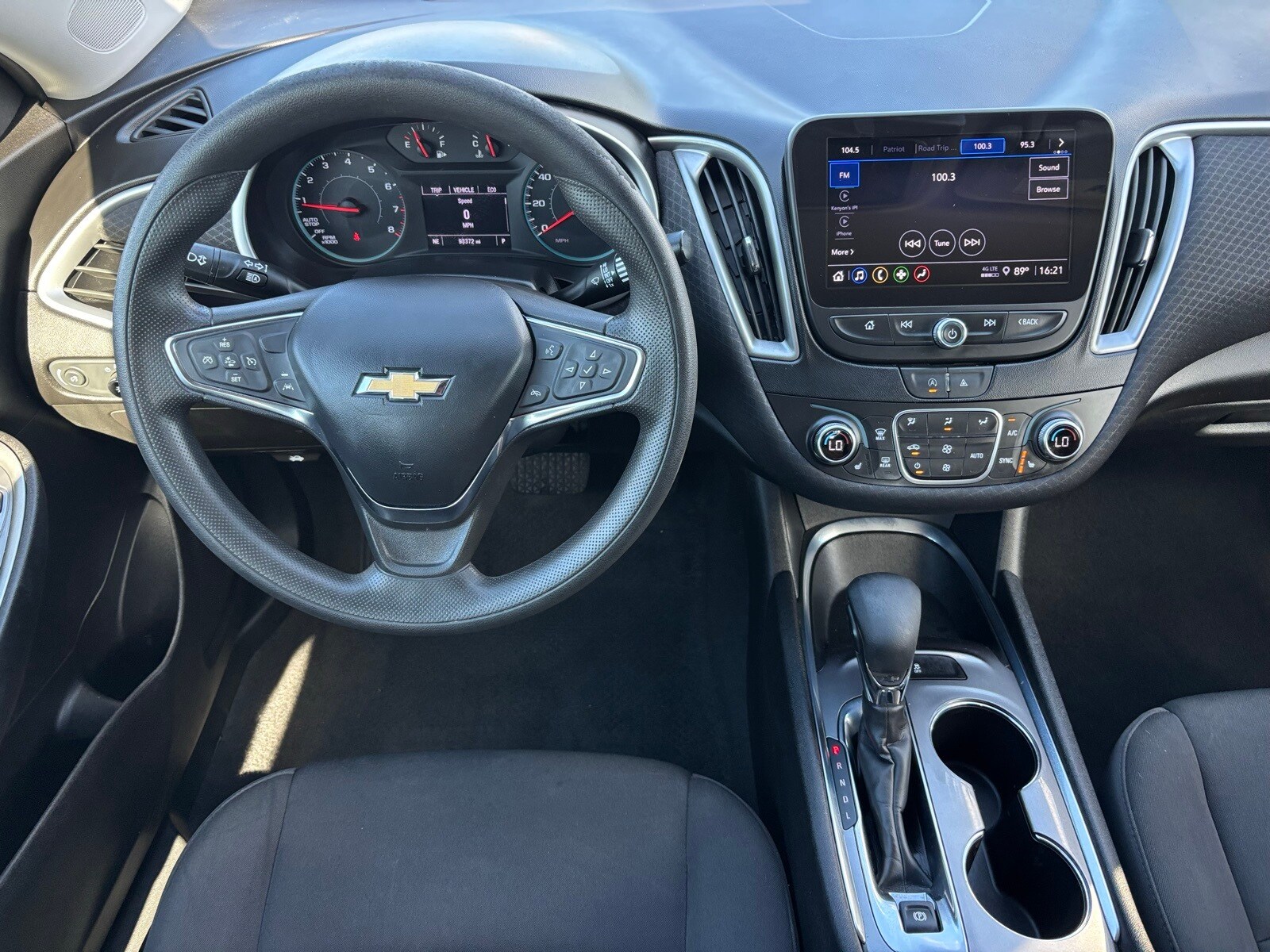 2023 Chevrolet Malibu 1LT photo 3