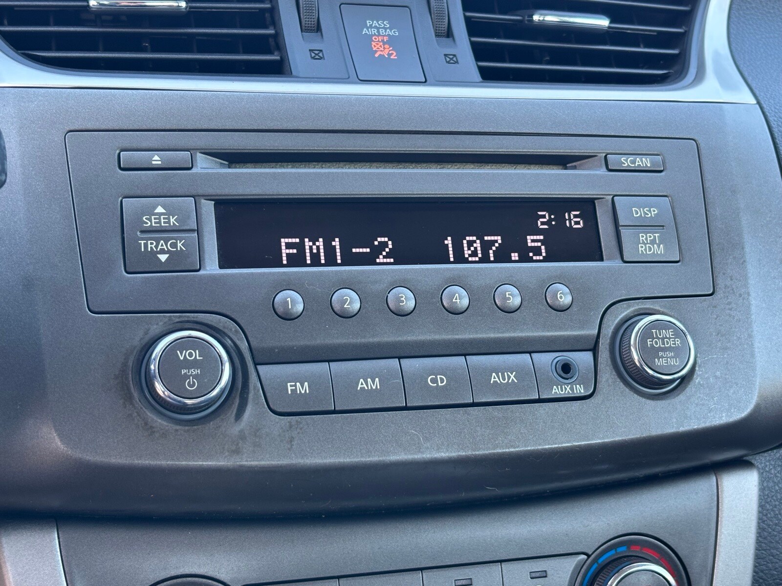 2013 Nissan Sentra SV photo 4