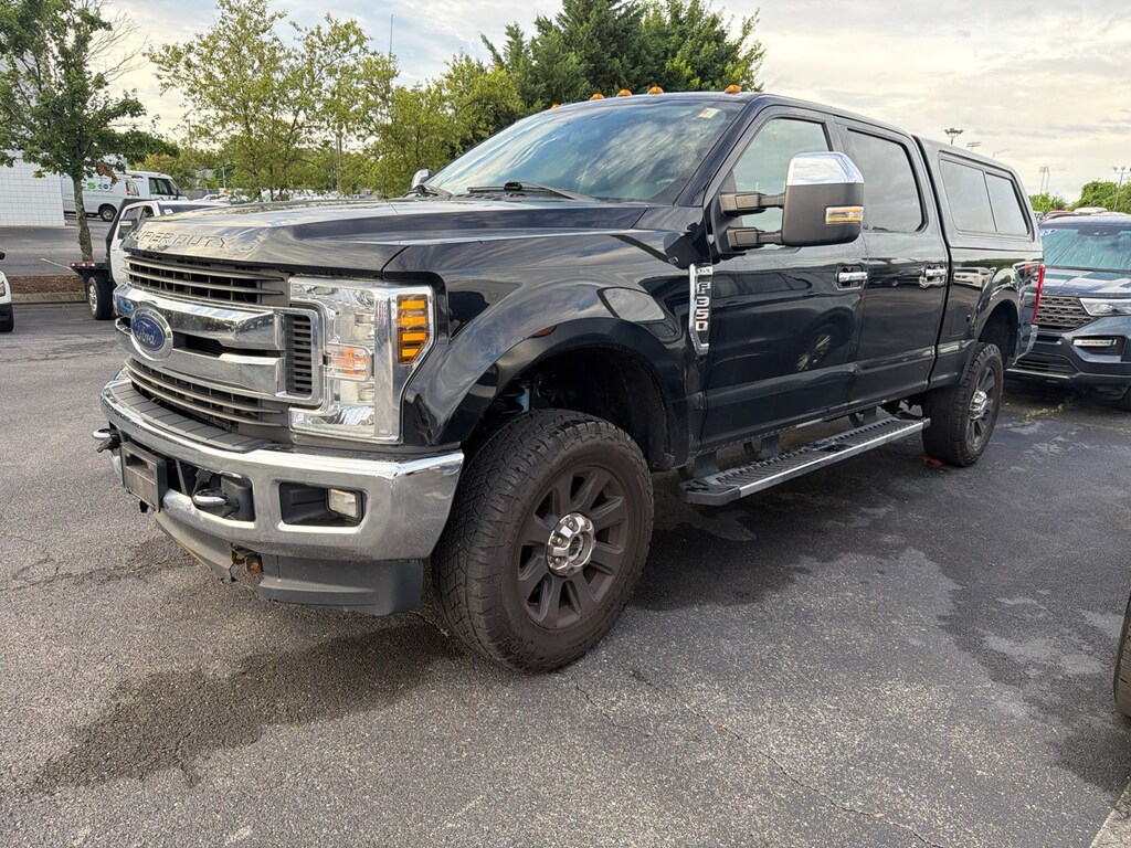 Used 2018 Ford F-350SD XLT Truck Crew Cab
