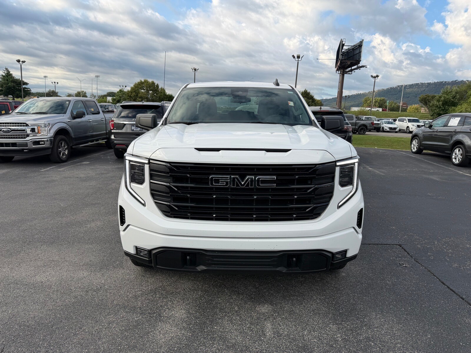 2023 Gmc Sierra 1500 Elevation photo 2