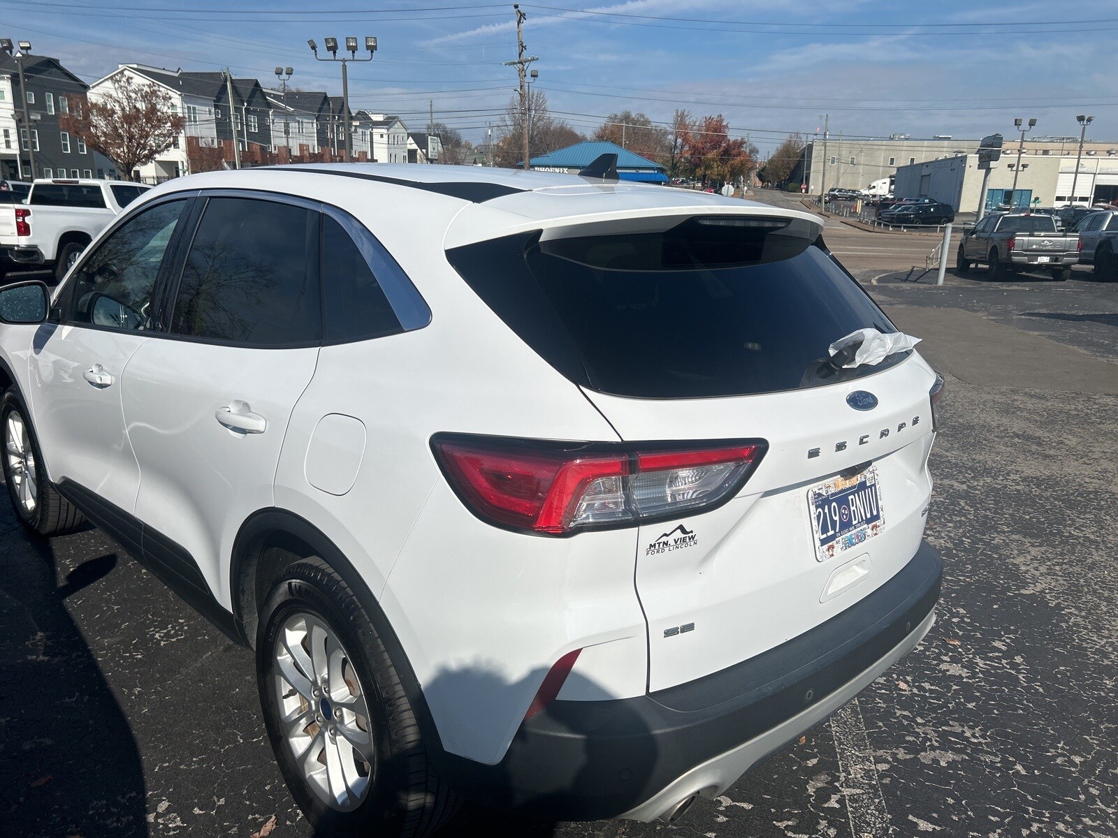 2020 Ford Escape SE photo 2