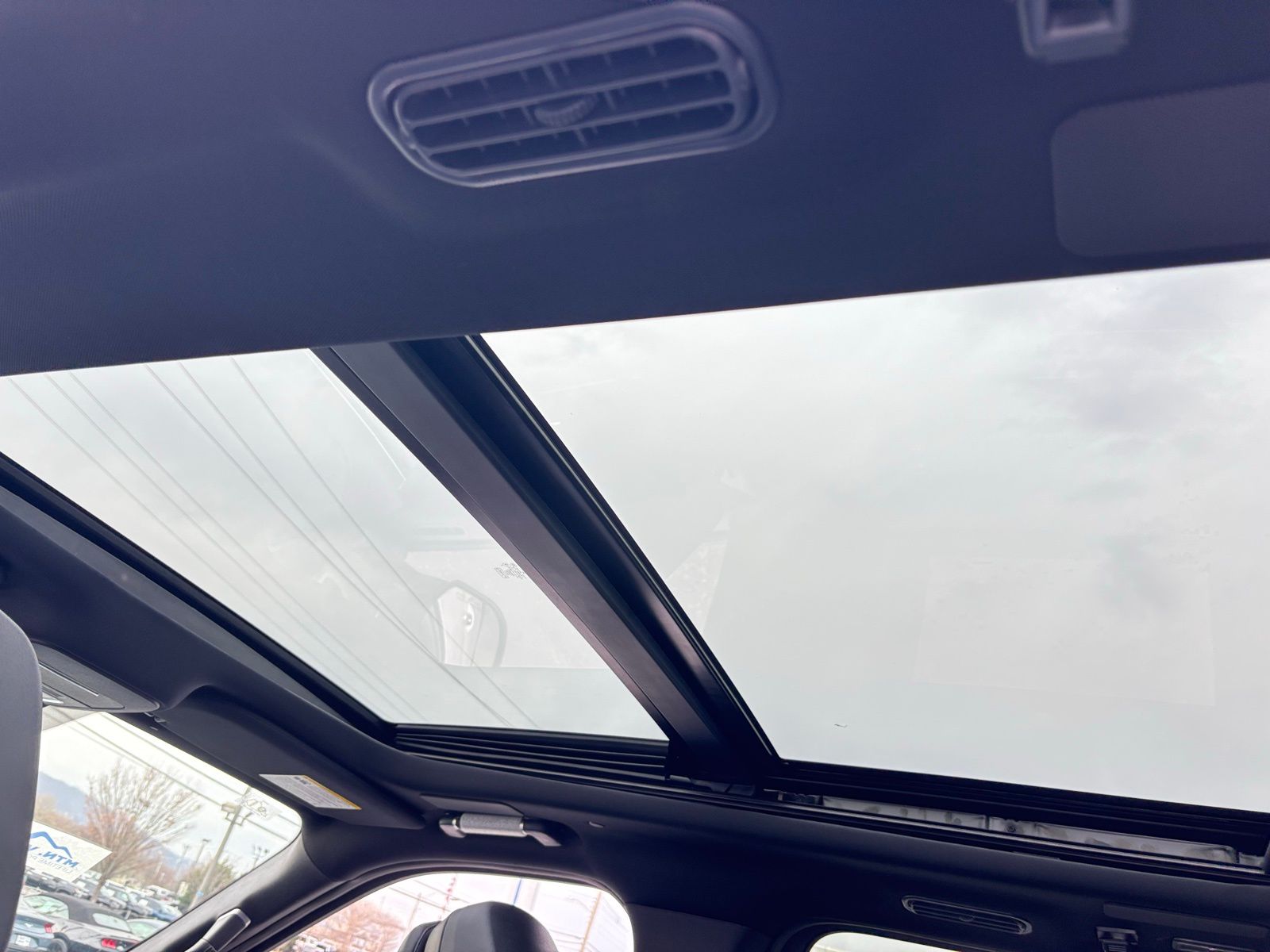 2026 Lincoln Navigator Reserve L - Photo 6