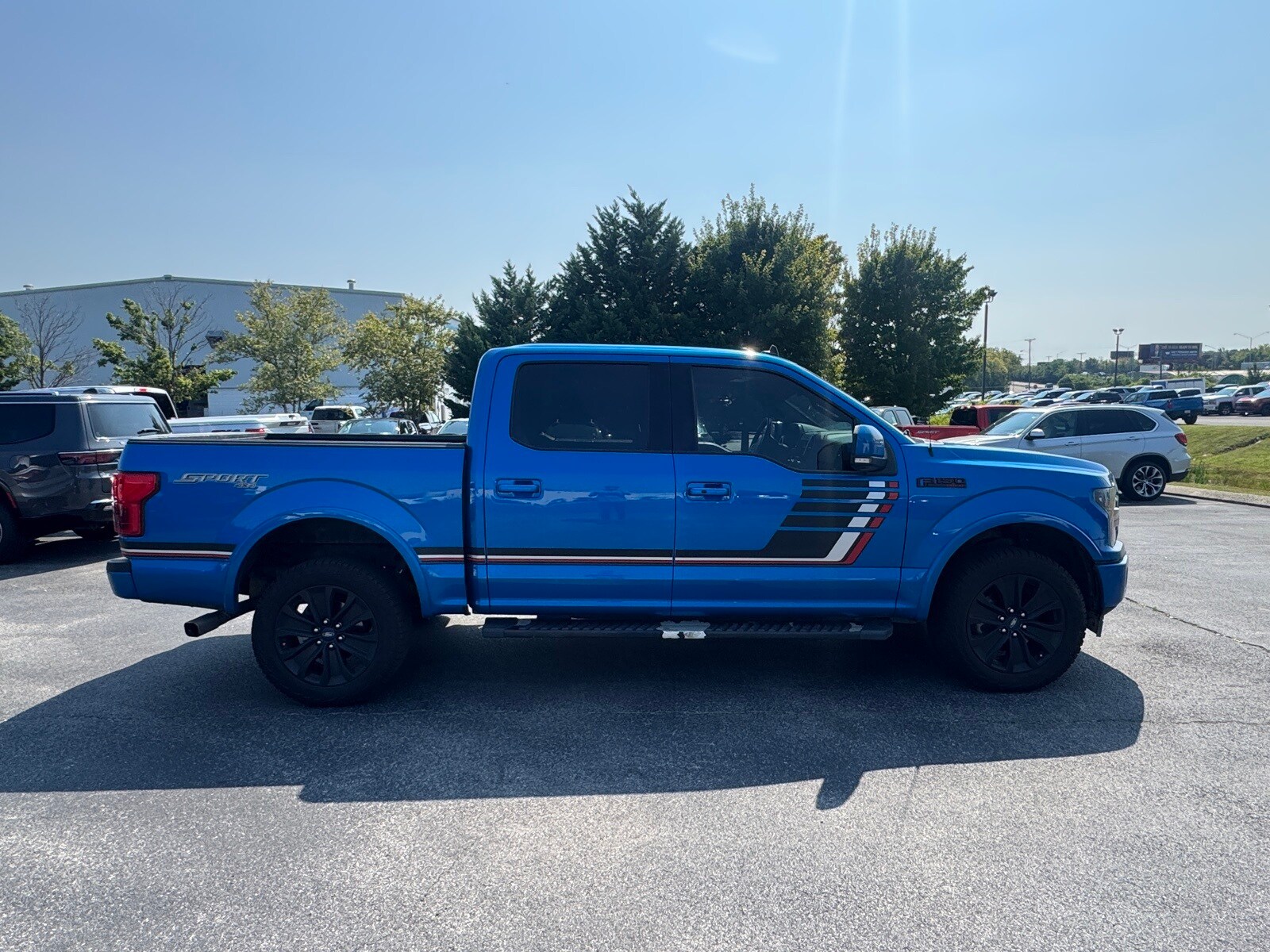 2020 Ford F-150 Lariat photo 2
