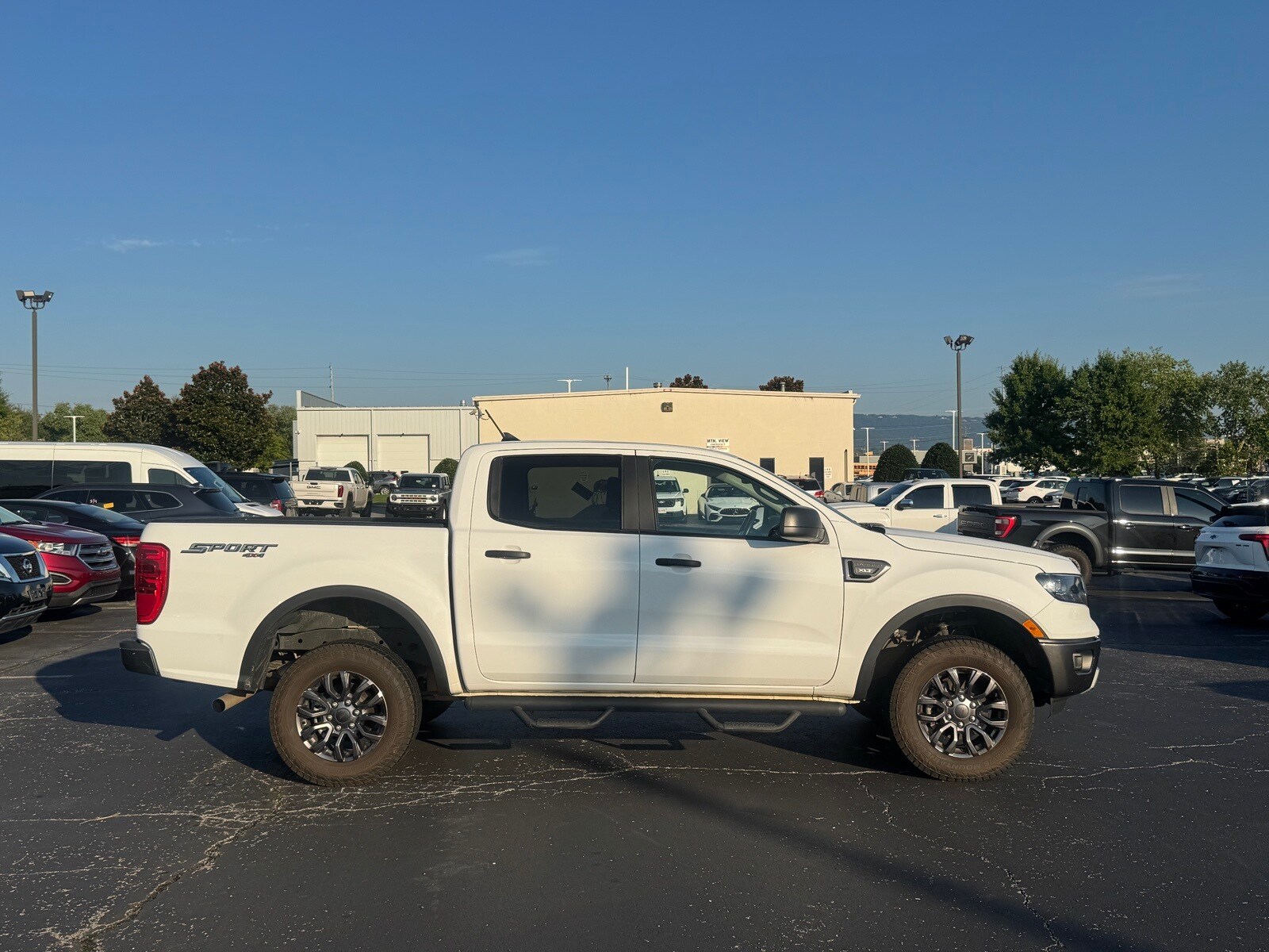 2022 Ford Ranger XLT photo 2