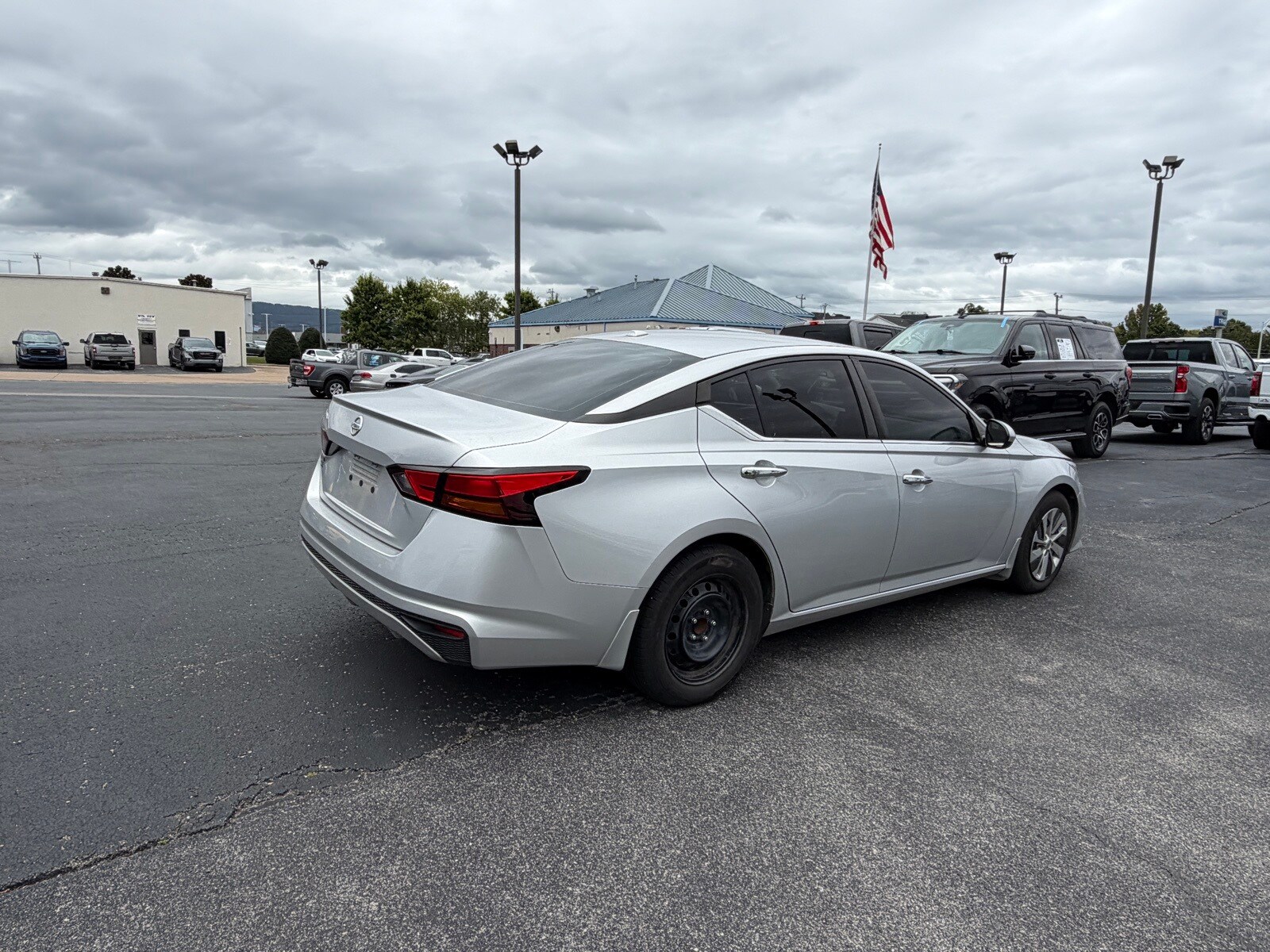 2020 Nissan Altima 2.5 S photo 3