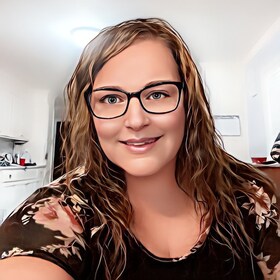Staff member April Broome from 89c4bb33399d