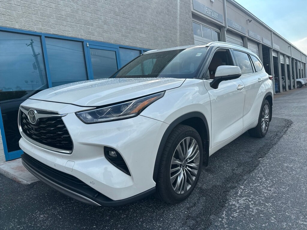 Used 2021 Toyota Highlander Platinum SUV